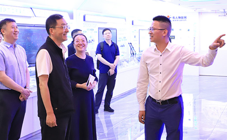 山东省委常委、济南市委书记刘强莅临jxf吉祥坊官网网调研