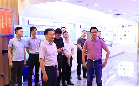 共青团重庆市委代表团莅临galaxy银河国际网走访调研